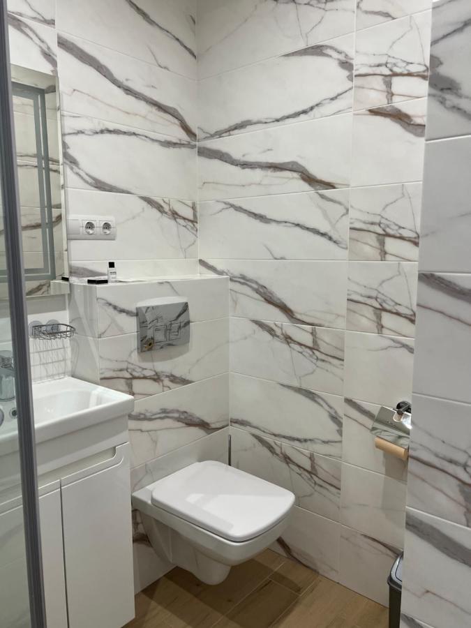 Жк «Сонячний Квартал» Apartment Solochin Bagian luar foto