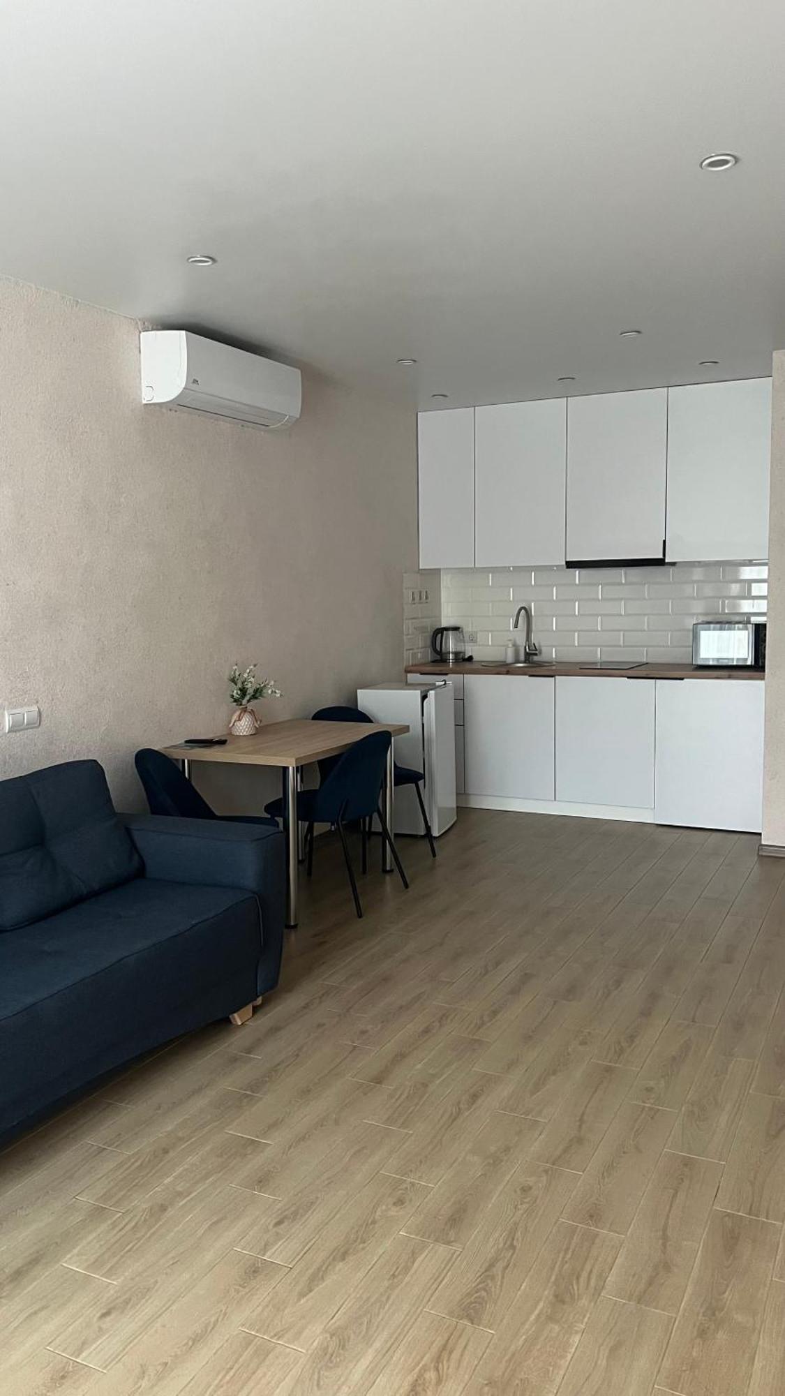 Жк «Сонячний Квартал» Apartment Solochin Bagian luar foto