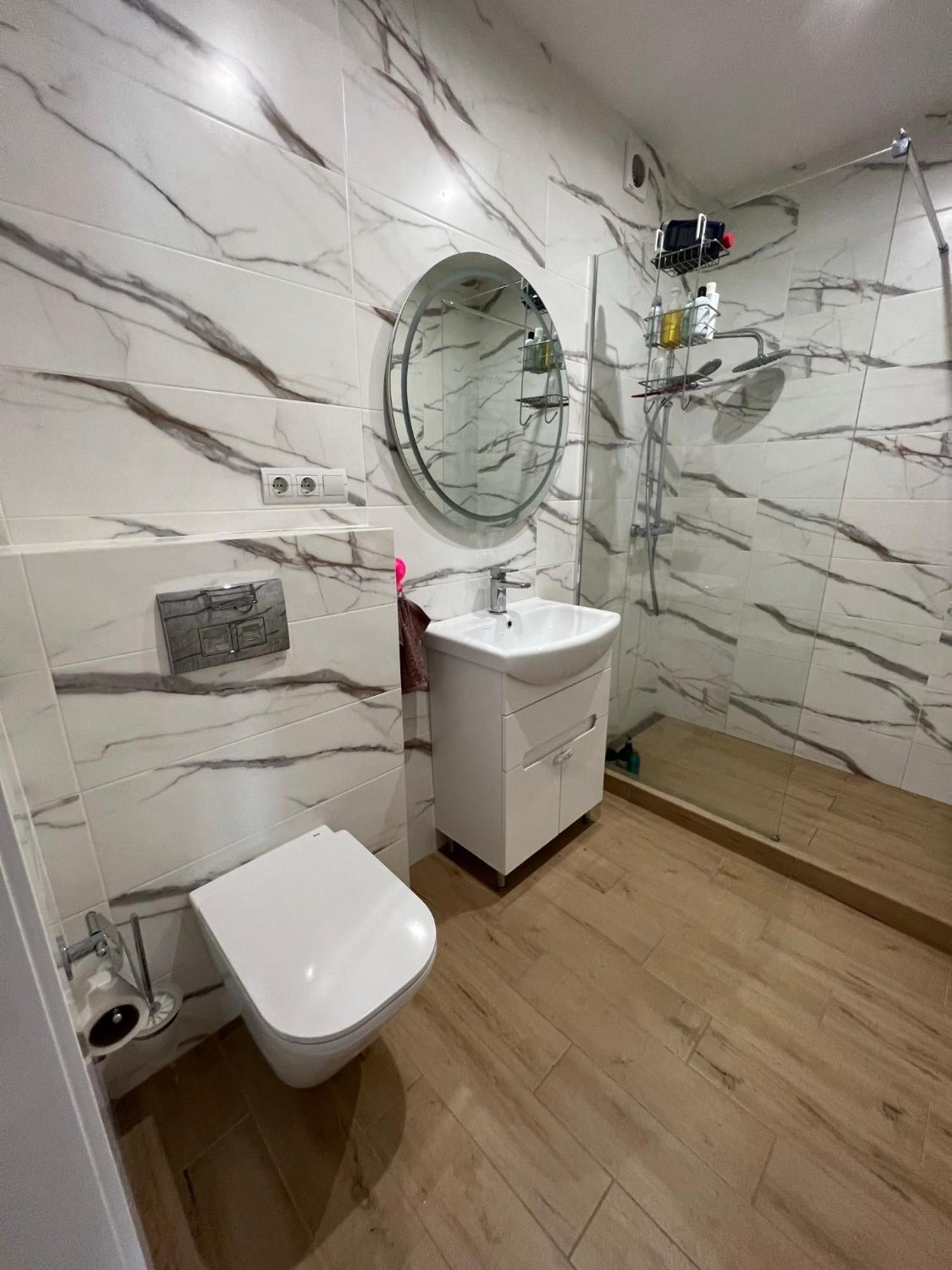 Жк «Сонячний Квартал» Apartment Solochin Bagian luar foto